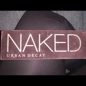 Urban Decay Naked eyeshadow palette